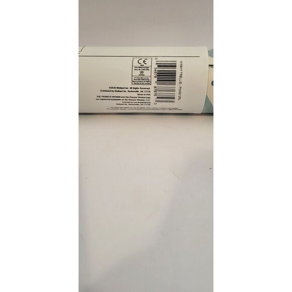 The Pioneer Woman Mint Peel and Stick Wallpaper, Charming Check, 18 x 18.86' - Picture 6 of 6